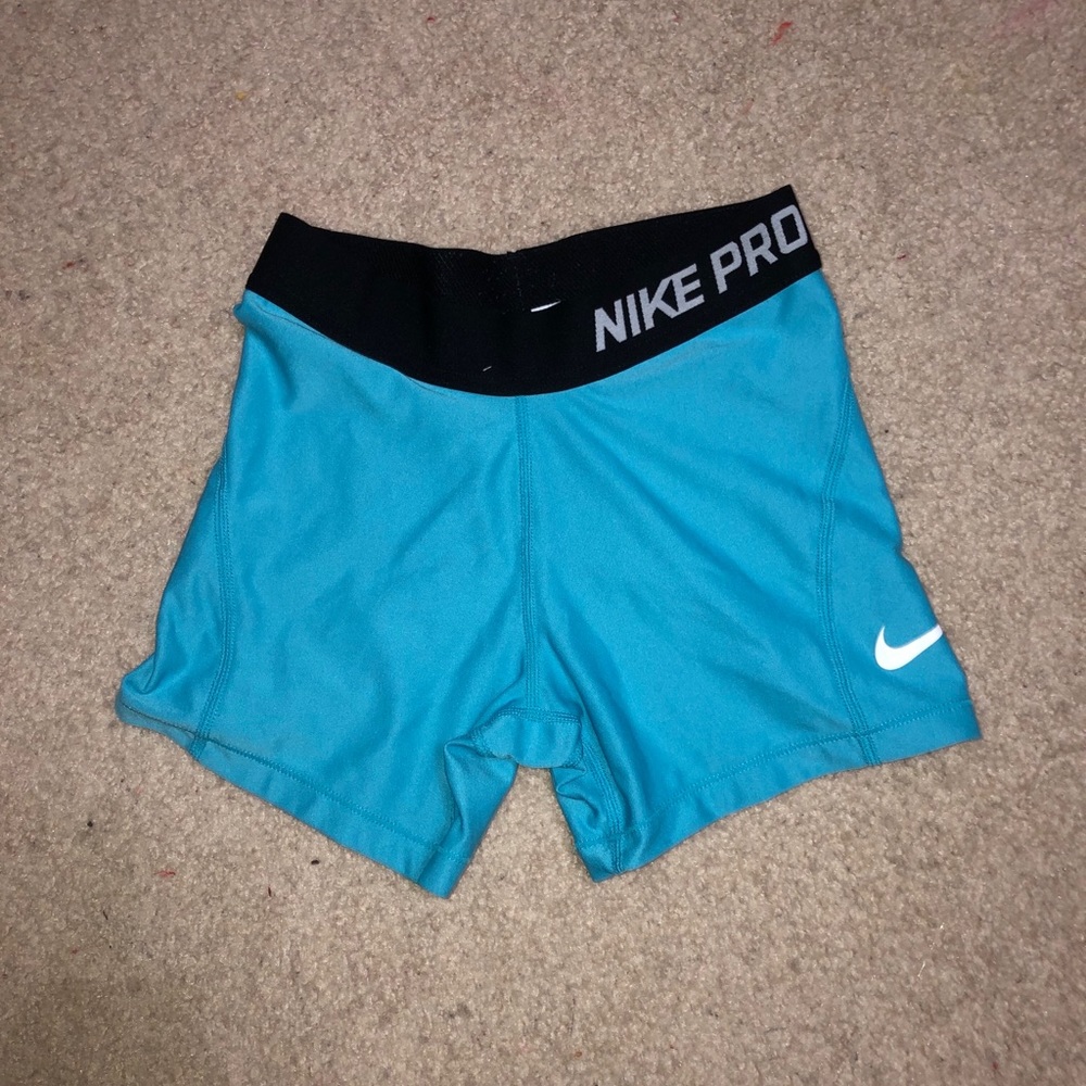 Nike pros. dri-fit size medium (youth)